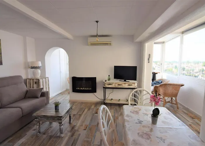 396-studio Vue Marina
